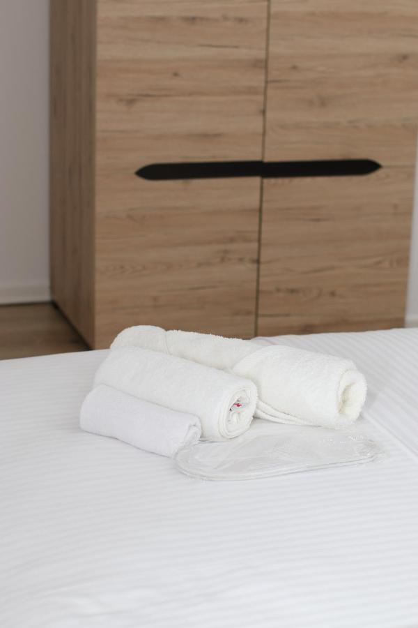 Gaia Bed & Breakfast Vlore Bagian luar foto