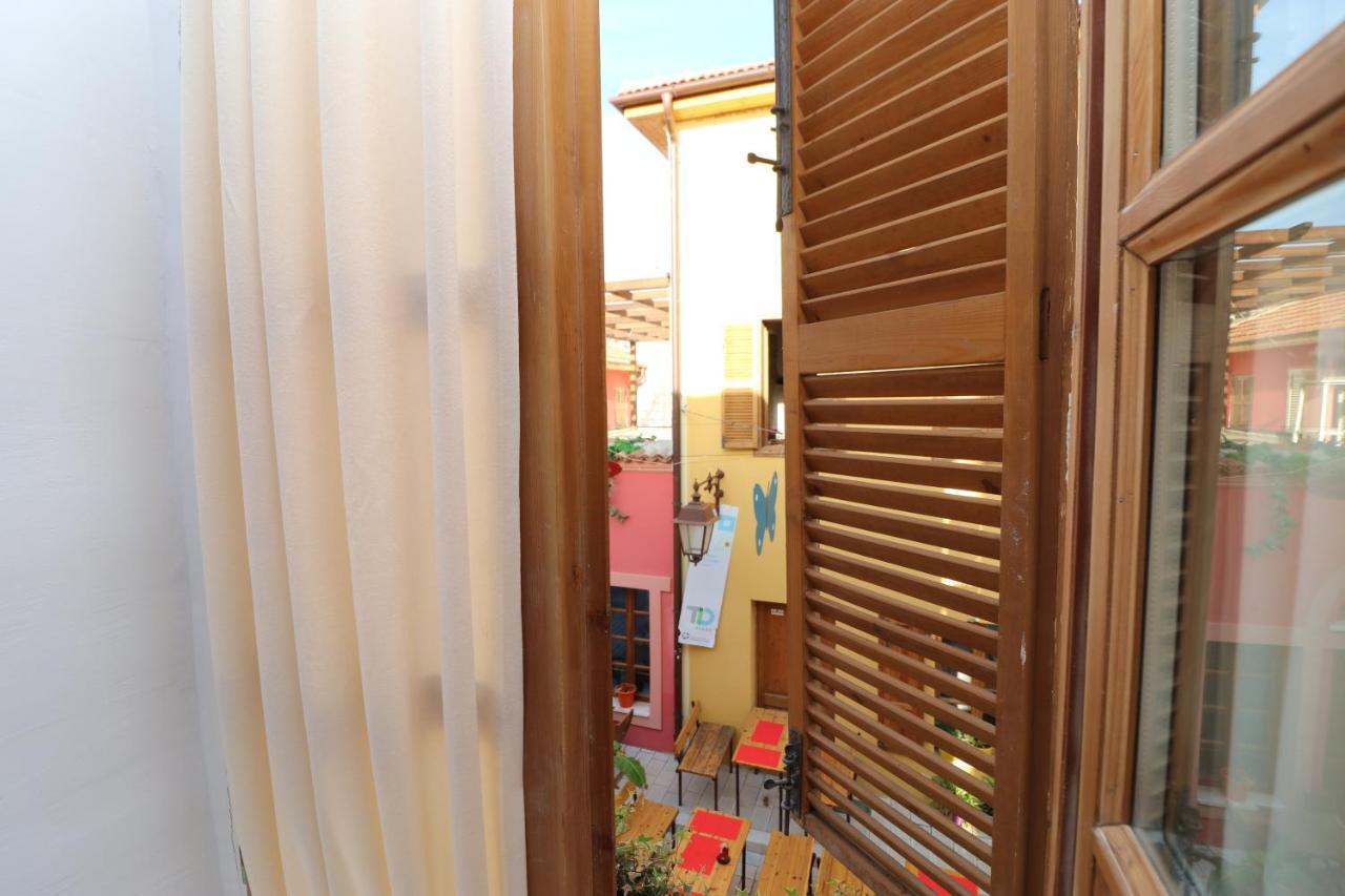 Gaia Bed & Breakfast Vlore Bagian luar foto